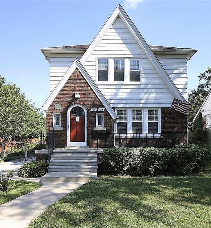 Duplex sold in Ferndale, MI for $395,000